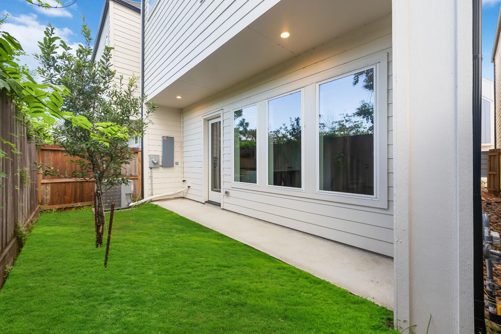 6107 De Campo St photo 2
